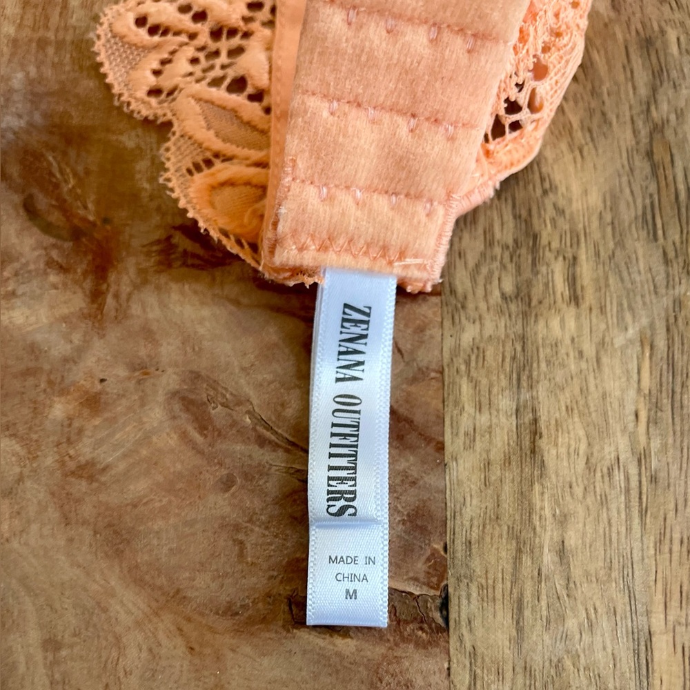 Zenana Peach/Orange Lace Bralette NWOT Medium - Picture 3 of 8